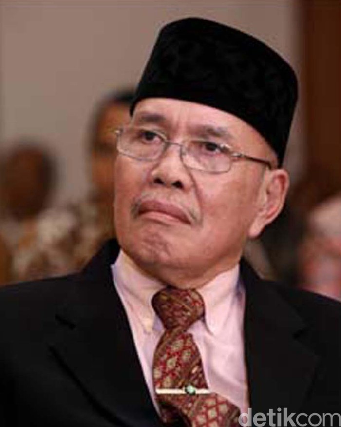 Jokowi Perpanjang Masa Kerja Hakim Pemvonis Anas Urbaningrum
