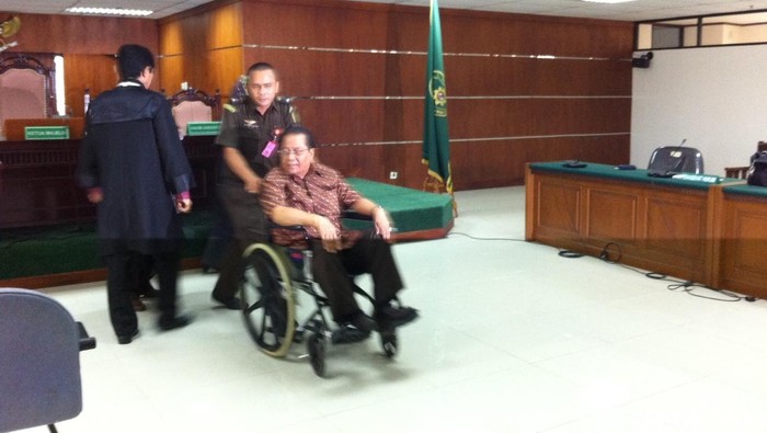 Korupsi Biaya Perjalanan Dinas, Eks Gubernur Malut Divonis 2 Tahun Bui