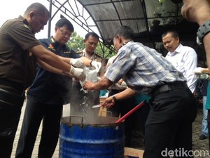 Polda Sumut Musnahkan Narkoba Senilai Rp 10 Miliar