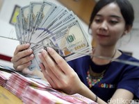 Dolar AS Nyaris Rp 13.900