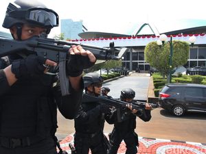 Ketua MPR Usul Lapangan Tembak Dibuat Mirip Punya Paspampres