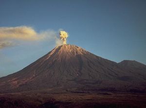 Ahli Geologi Belanda Jadi Pendaki Pertama Gunung Semeru