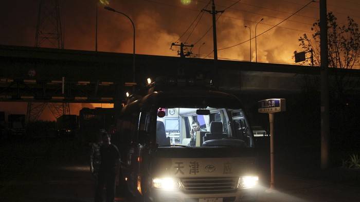 Ledakan Tianjin Picu Bola Api Raksasa, Getaran Hingga Beberapa Km