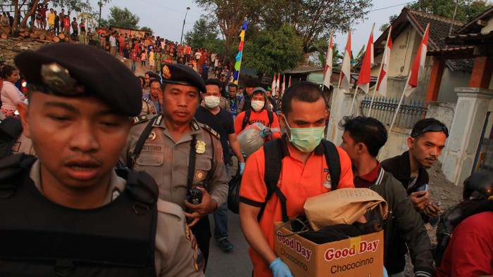 21 Bom yang Disita dari Para Teroris Solo Berdaya Ledak Tinggi