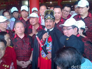 Pakai Kostum Kaisar Ming, Menpar Arief Luncurkan Jalur Samudera Cheng Ho di Semarang