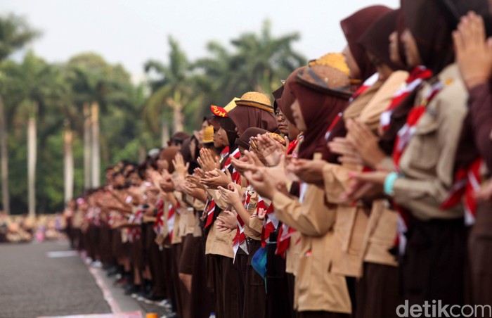 Peringatan Hari jadi Pramuka ke-54 Tahun di Monas Jakarta, Jumat (14/8/2015). Acara tersebut juga dihadiri oleh ketua Pramuka, Adhyaksa Dault dan Kapolda Metro Jaya Tito. Rachman Haryanto/detikcom.