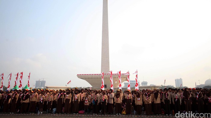 Ngaku Satpol PP, Dua Pria Diciduk Usai Peras Sepasang Kekasih di Monas