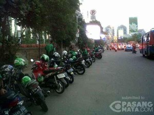 Dishub: Mulai Hari Ini, Ojek Mangkal di Trotoar Kita Angkut!