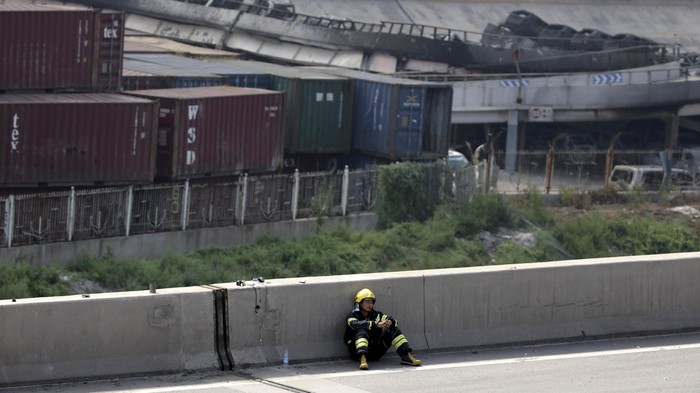 4 Kebakaran Baru Terjadi di Lokasi Ledakan Dahsyat Tianjin