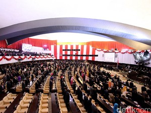 DPR Minta Pemerintah Sukseskan Pilkada Serentak