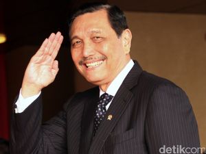 Meme Politik: Panasnya Luhut Ancam Cari Dosa Amien Rais
