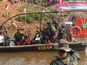 Ini Cara Pangdam Jaya Sadarkan Masyarakat yang Suka Buang Sampah ke Ciliwung