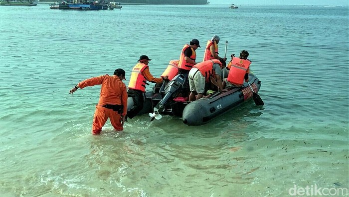 2 Pemuda Terseret Ombak di Ujung Genteng Warga Depok, Ini Identitasnya