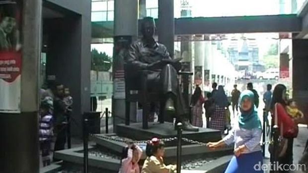 perpustakaan bung karno di blitar