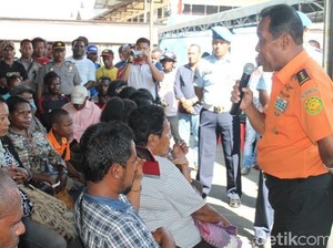 Ditemui Kabasarnas, Keluarga Korban Desak Tim SAR Bekerja Cepat