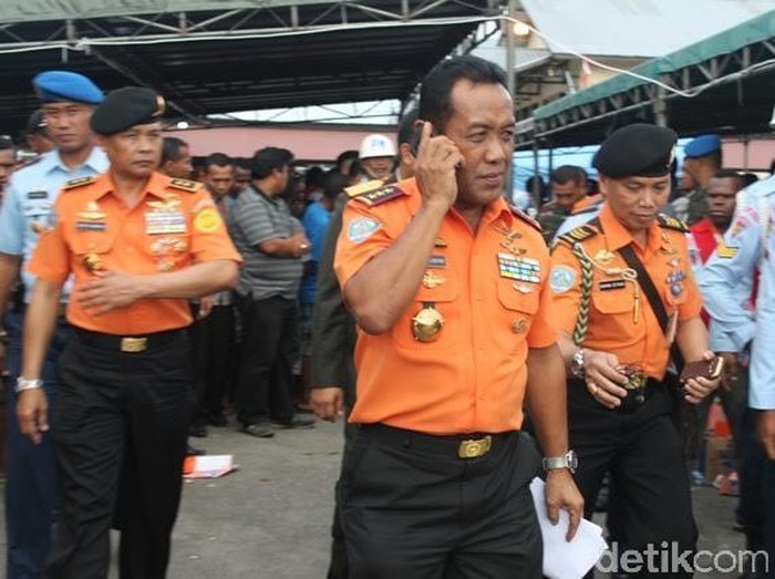 Kabasarnas: Trigana Sepertinya Beberapa Kali Tabrak Pohon Lalu Jatuh