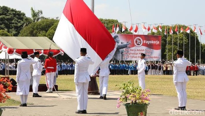 Upacara HUT RI di Taman Blambangan Banyuwangi