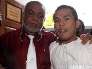 3 Saksi Artis Tak Hadir, Sidang Muncikari Robby Abbas Kembali Ditunda