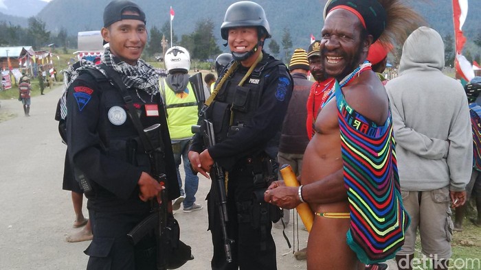 Saat Masyarakat Adat Papua Berkoteka Ikut Rayakan HUT RI di Ilaga