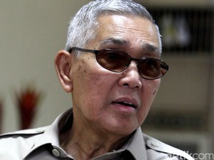 Try Sutrisno: Jangan Dikotomikan Antara Tentara dengan Rakyat