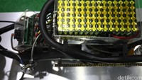 Baterai dan sistem penggerak Gesits saat masih prototipe tahun 2015 lalu. Foto: Grandyos Zafna