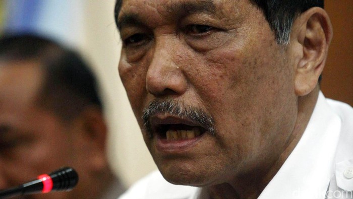 Menko Luhut Panjaitan Panggil Banyak Menteri ke Kantornya