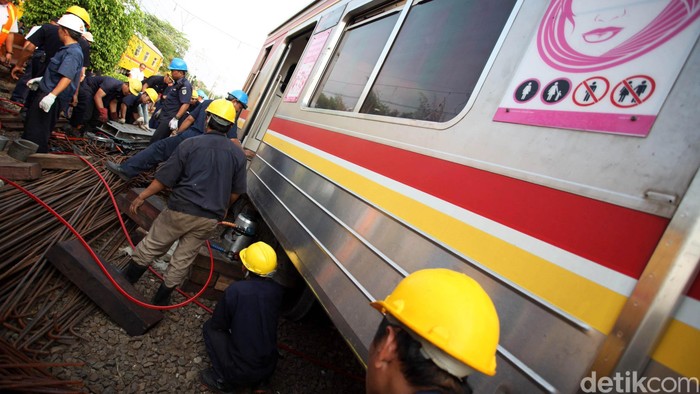 Kembali Normal, Begini Suasana Stasiun Manggarai Pasca Kereta Anjlok