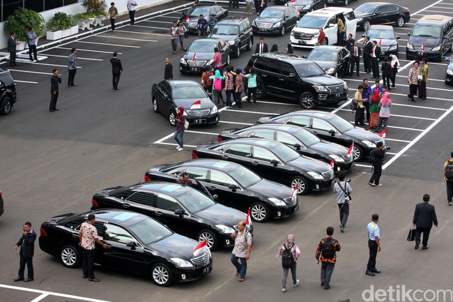 Mobil Baru untuk Menteri, Mobil Apa Ya?