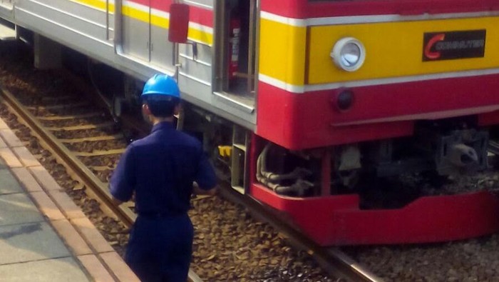 Kereta Api Lodaya Anjlok, Akses dari Timur Menuju Bandung Terputus