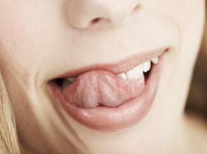 Aneka Masalah Mulut yang Kerap Dikeluhkan Saat Puasa dan Cara Mengatasinya