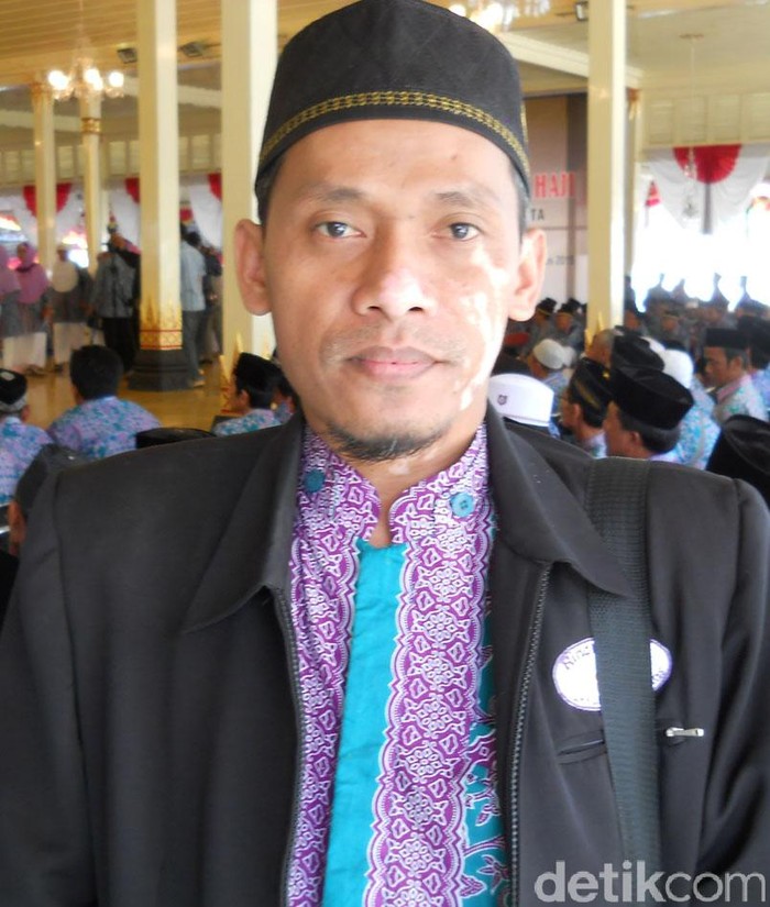 Kisah Sirojul Himam, Tukang Bubur Naik Haji