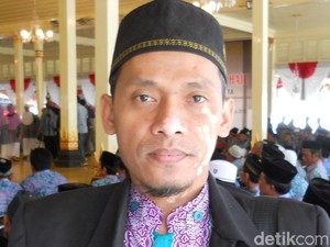 Kisah Sirojul Himam, Tukang Bubur Naik Haji