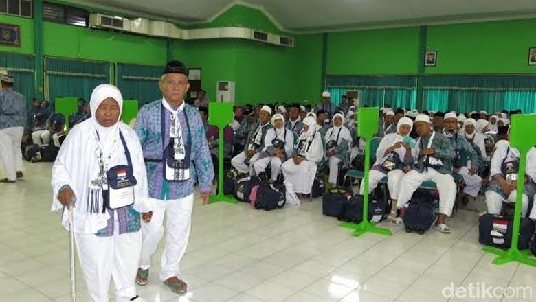 Di Daerah di Sulawesi, untuk Naik Haji Ada yang Mesti Menunggu 30 Tahun Di Daerah di Sulawesi, untuk Naik Haji Ada yang Mesti Menunggu 30 Tahun