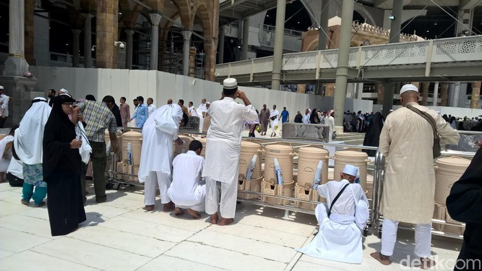 Cuaca Ekstrem di Makkah, Panas Tapi Sudah 2 Kali Hujan