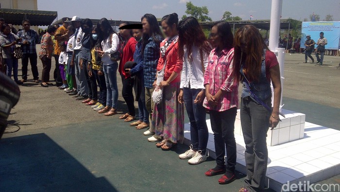 Tangis Penyesalan PSK di Tanjung Elmo Papua