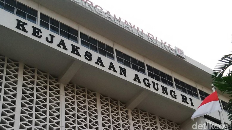 Kejagung Tetapkan Tersangka Kasus Dugaan Suap Penjualan Faktur Pajak Kejagung Tetapkan Tersangka Kasus Dugaan Suap Penjualan Faktur Pajak