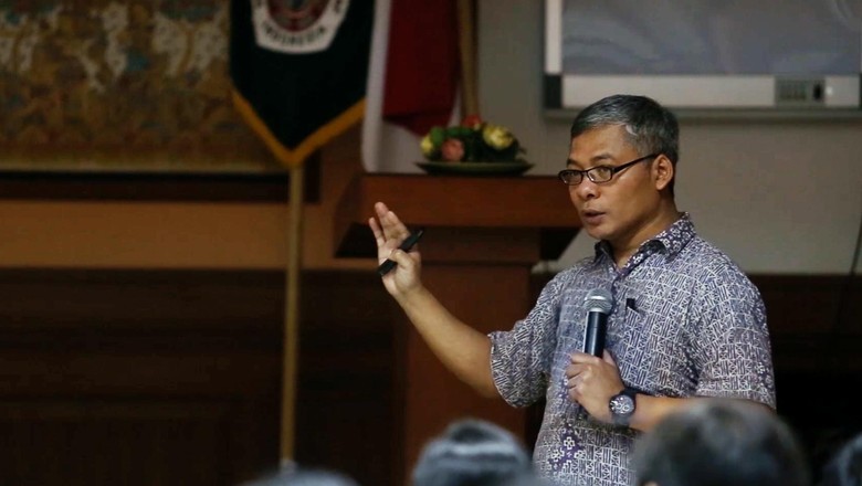 Mengenal Warsito, Penemu Pembasmi Kanker Peraih BJ Habibie Award Mengenal Warsito, Penemu Pembasmi Kanker Peraih BJ Habibie Award