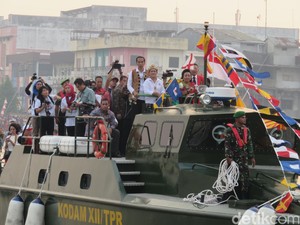 Langit Cerah Layar Terkembang, Parade Air Pertama di Pontianak dengan Jokowi