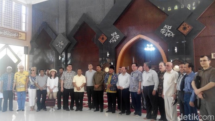 Kekaguman Para Dubes dan Tantangan untuk Negeri Wisata Sejuta Pesona