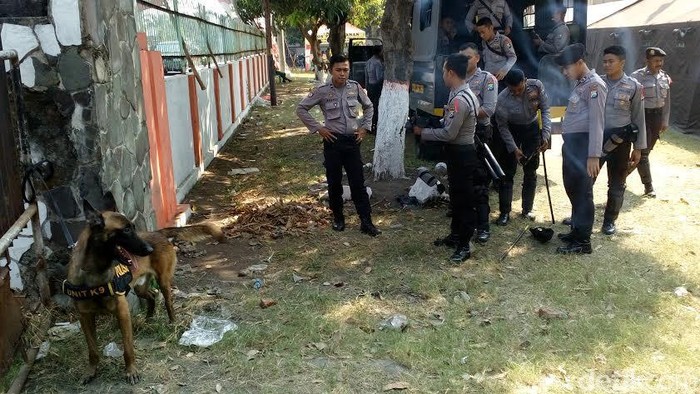 600 Personel Amankan KPU dan Kantor Panwaslu Mojokerto