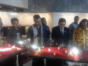 DPR Lagi-lagi Gelar Pameran Batu Mulia, Sekarang Batu Jasper yang Dipajang
