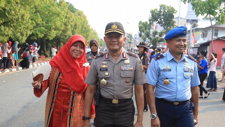Usut Perwira Polri Korupsi, Kompolnas: Kapolda Kalbar Berani Bersih-bersih! Usut Perwira Polri Korupsi, Kompolnas: Kapolda Kalbar Berani Bersih-bersih!