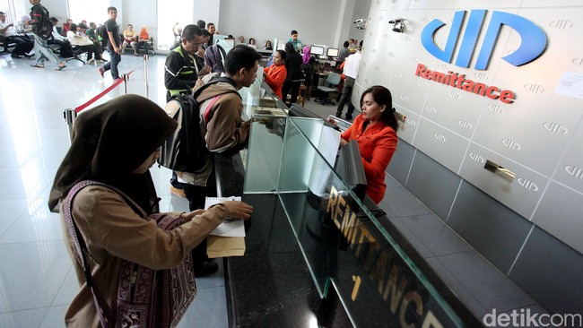 Mulai Jinak, Dolar AS Sudah Turun ke Rp 14.500-an