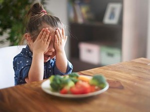 Saat Balita Malas Makan, Jangan Diatasi dengan Perbanyak Pemberian Susu