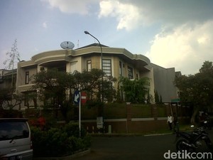 Tarif Kontrakan Rumah Mewah yang Dihuni WN Taiwan di Bandung Rp 100 Juta Setahun