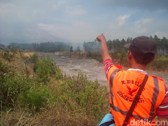 Setelah Gunung Merbabu, Kini Hutan Merapi yang Terbakar