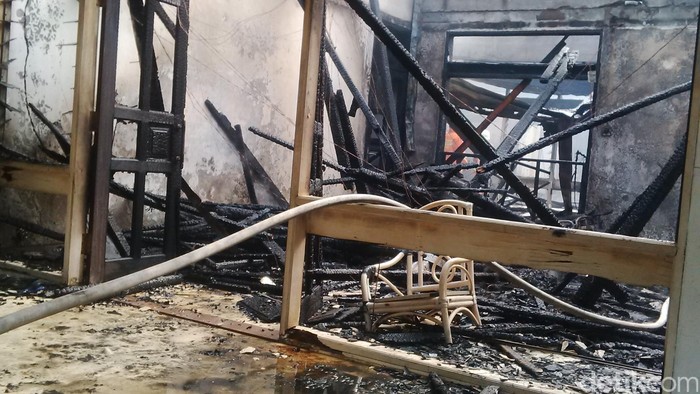 Ketua RT: Rumah yang Terbakar di Widya Chandra Milik Keluarga Sampoerna