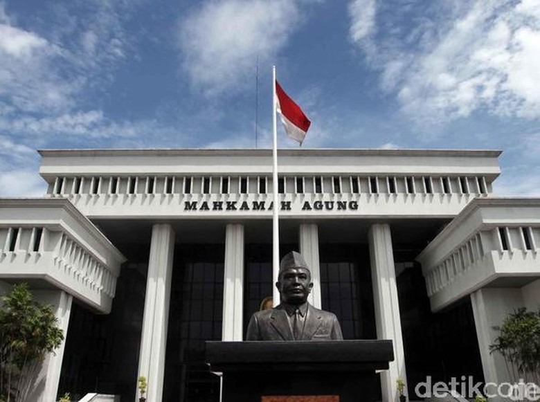 Marak Hakim Kena OTT, MA Harus Bersihkan Praktik Suap di Pengadilan Marak Hakim Kena OTT, MA Harus Bersihkan Praktik Suap di Pengadilan