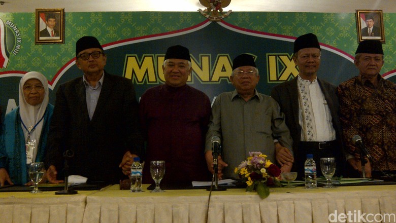 Ini Pengurus Harian dan Dewan Pertimbangan MUI Pusat 2015-2020 Ini Pengurus Harian dan Dewan Pertimbangan MUI Pusat 2015-2020