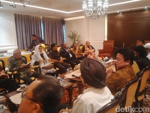 Emil Salim Cs Temui Pimpinan DPR, Minta 7 Proyek Rp 2,7 T Dibatalkan